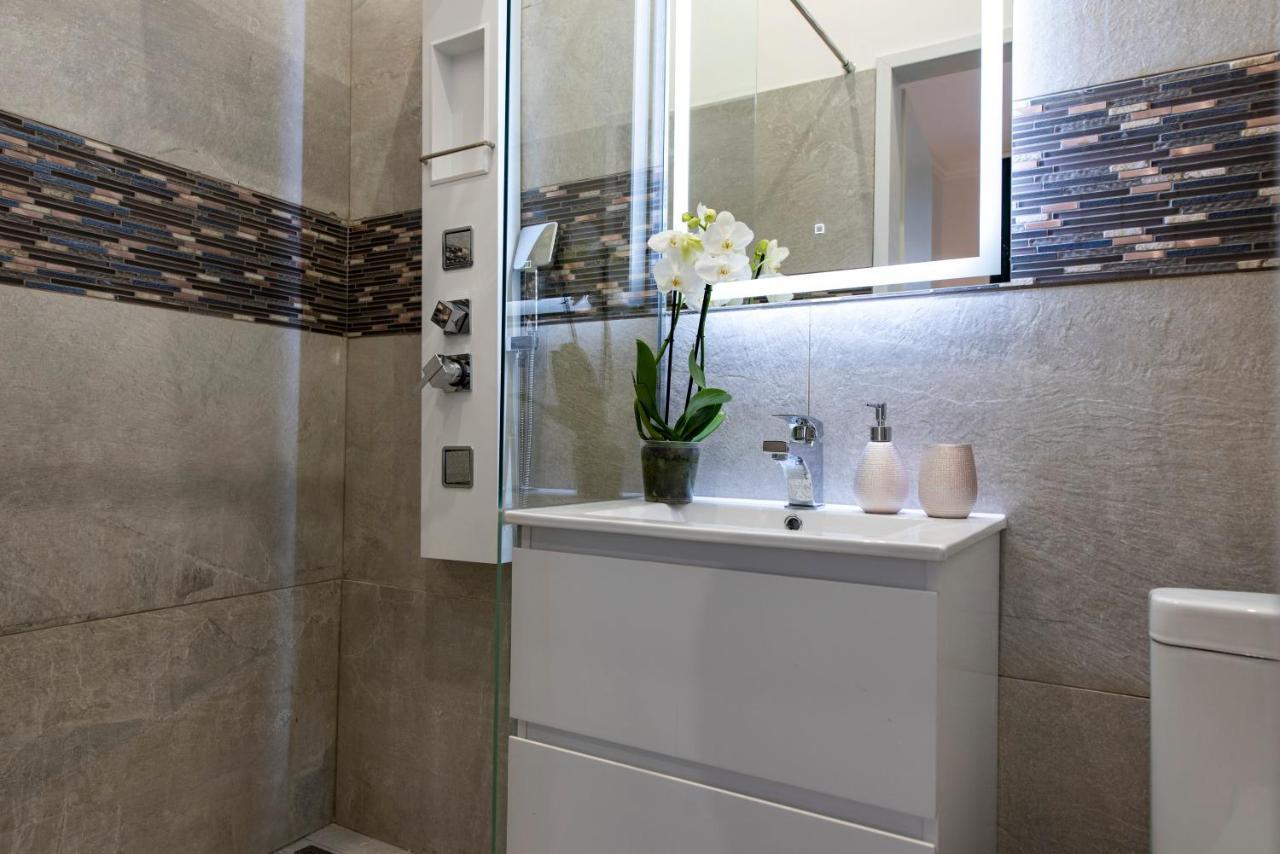 City Centre Deluxe Apartments Budapest Kültér fotó