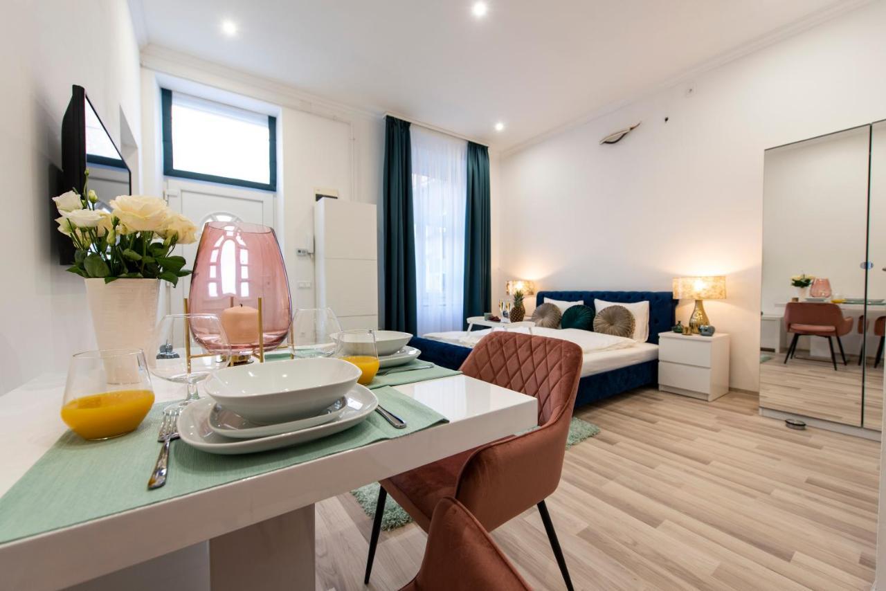 City Centre Deluxe Apartments Budapest Kültér fotó